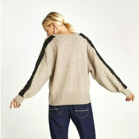 NWT Zara Beige Oversized Contrasting Lace Sleeve/Shoulder Details Sweater. S - Picture 3 of 9